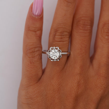 0.96ctw Round Brilliant Diamond Floral Ring 14K White Gold | GIA