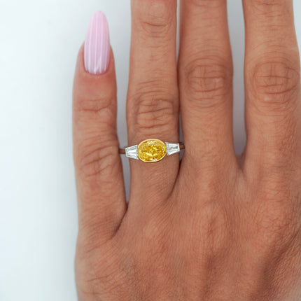 2.00ctw Fancy Vivid Yellow Oval East-West Ring Platinum 18K | GIA
