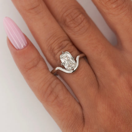 1.05ct Elongated Cushion Diamond G/VS2 Platinum Compass Curve Solitaire Ring | GIA